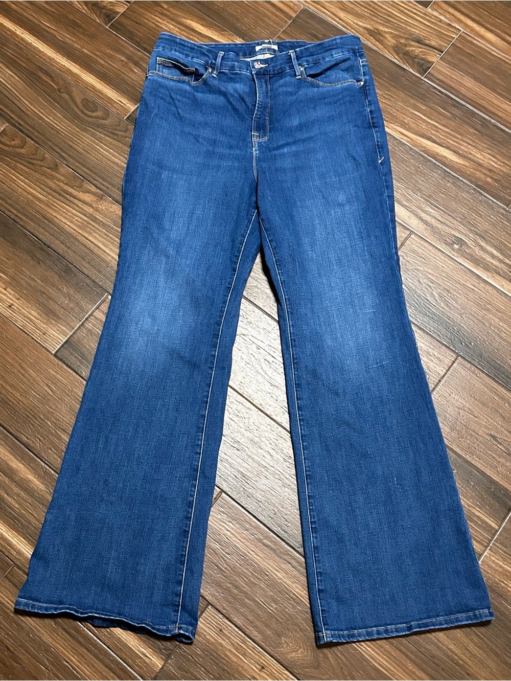 Good American Good Legs Flare Jeans 18 Medium Wash